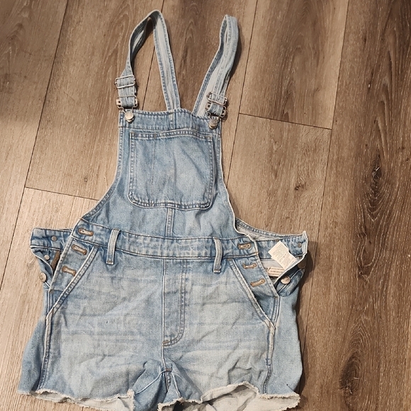 Madwell Trendy Light Blue Denim Overalls - Picture 1 of 6